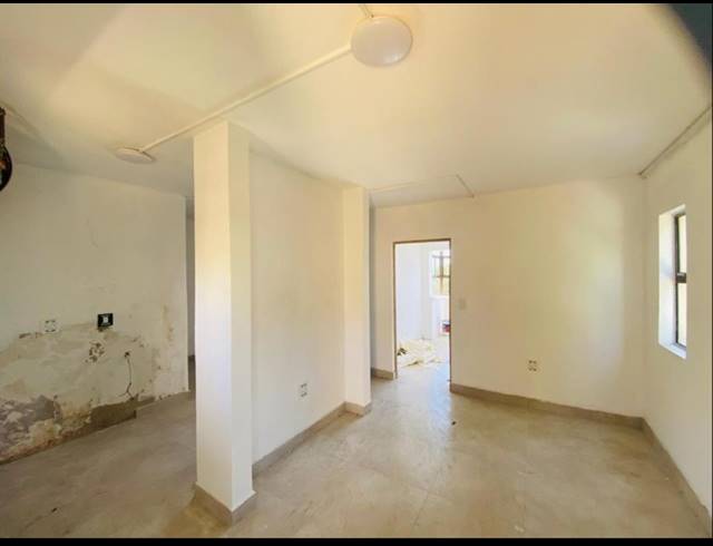 11 BEDROOM APARTMENT BLOCK FOR SALE IN GLENWOOD